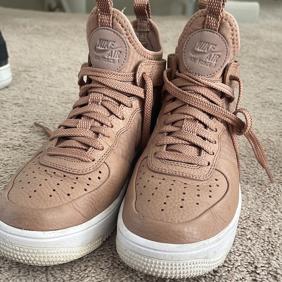 Nike Air Force One - Picture 3 of 4